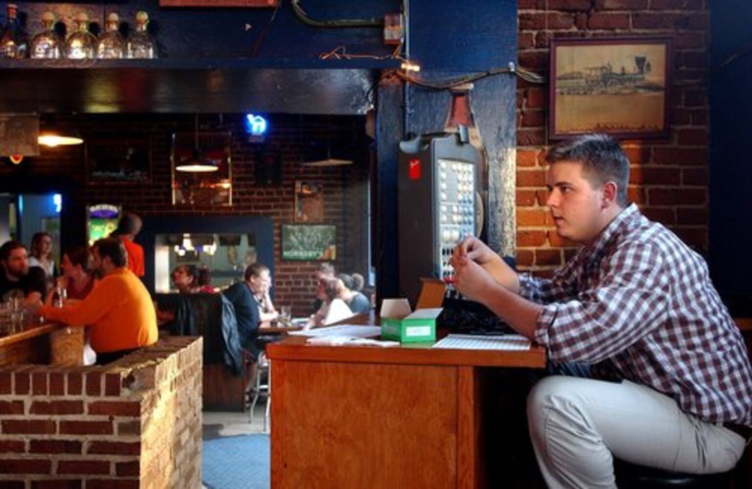Decatur's Trackside Tavern a landmark