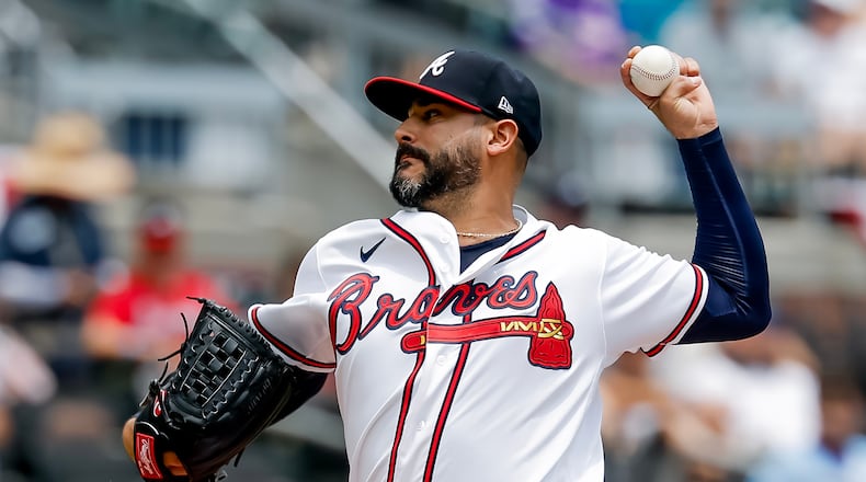 Atlanta Braves pitcher Martín Pérez delivers to a New York Mets batter during the first inning of a baseball game, Sunday, July 5, 2026, in Atlanta. (AP Photo/Erik S. Lesser)