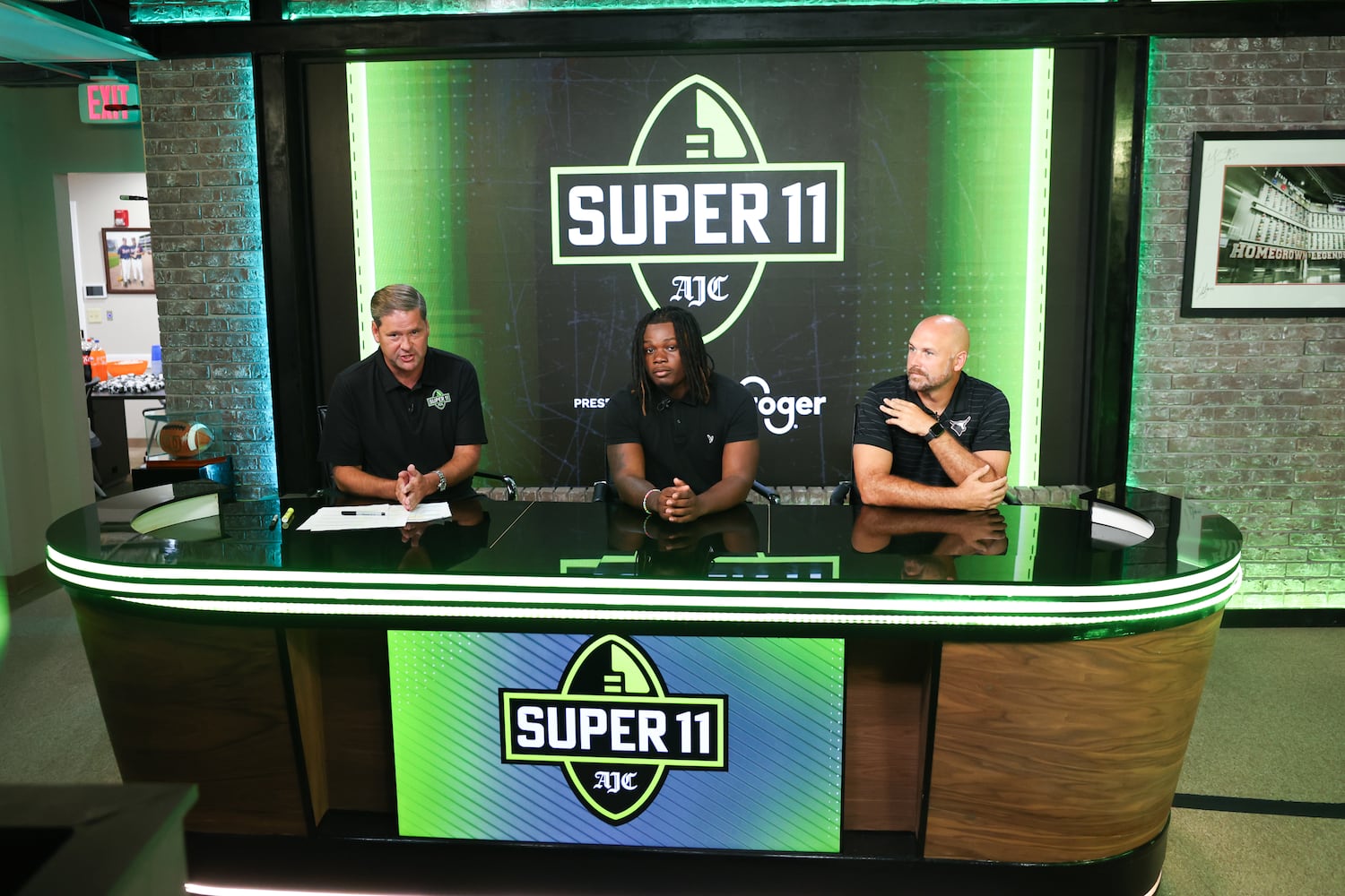 super 11 show