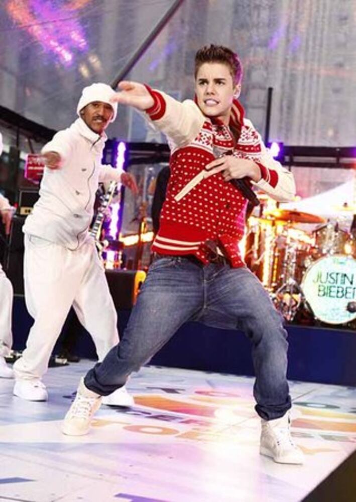 Justin Bieber sings on 'Today' show