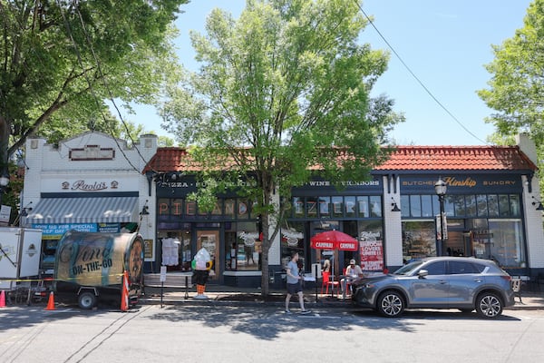 The property known as the "VA-HI" building, which includes tenants such as Paolo's Gelato and Pielands Subs & Slice. (Arvin Temkar/AJC)