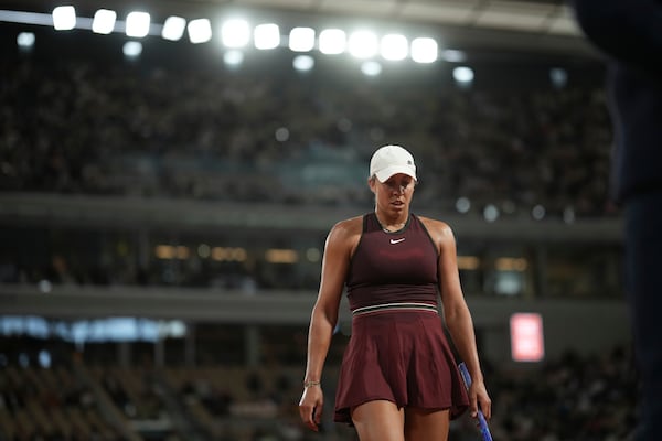 Madison Keys of the U.S. walks during the quarterfinal match of the French Tennis Open against Coco Gauff of the U.S. at the Roland-Garros stadium in Paris, Wednesday, June 4, 2025. (AP Photo/Christophe Ena)