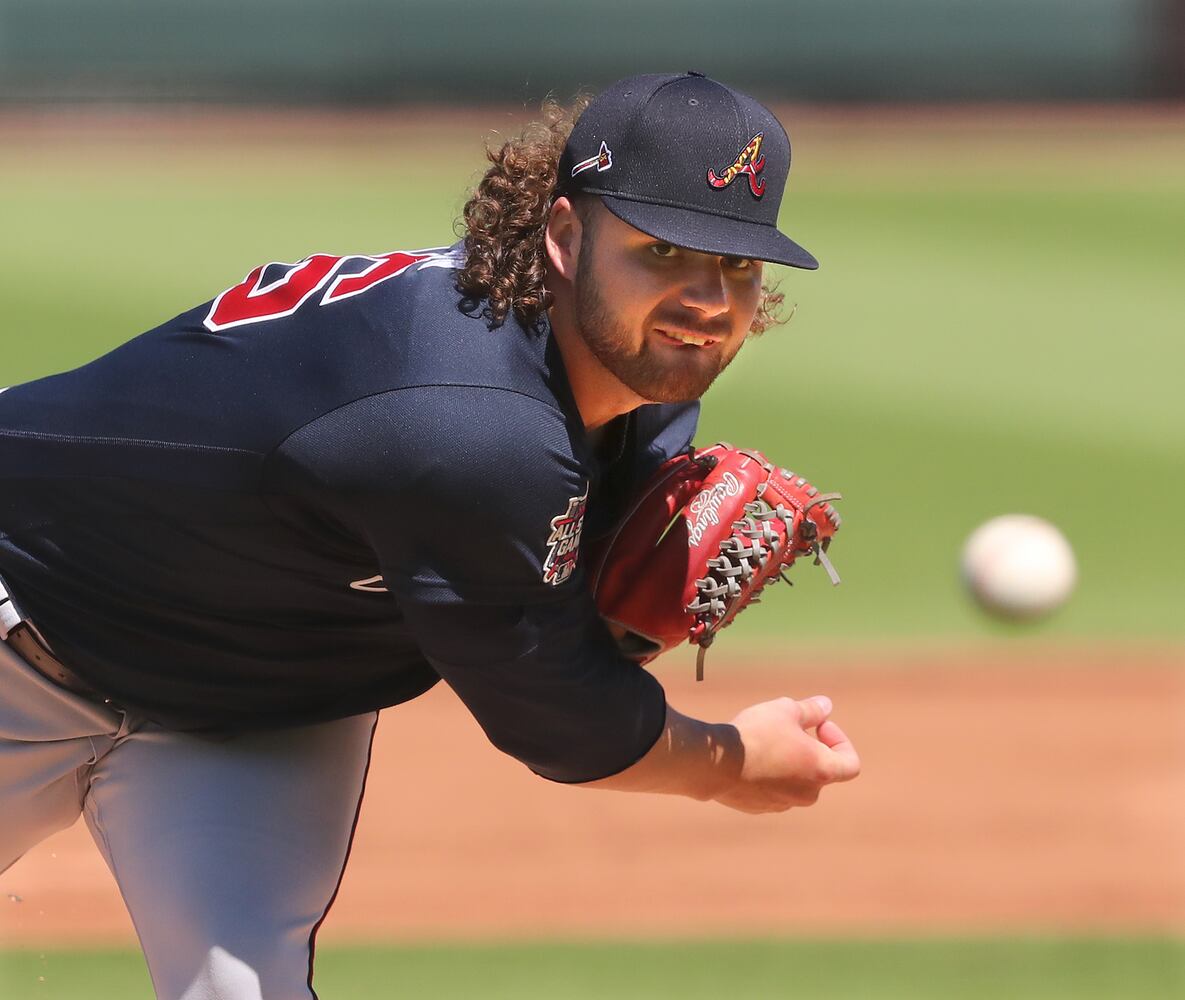 BRAVES PHOTO
