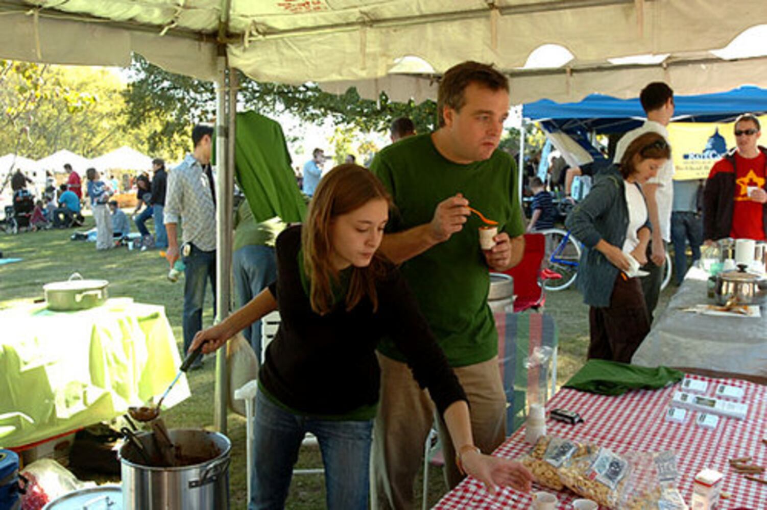 Cabbagetown Chomp and Stomp Chili Cookoff
