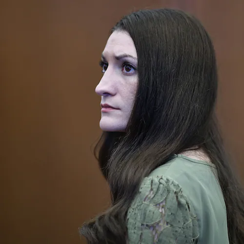 Defendant Lindsay Clancy looks at the jury after Judge William Sullivan declared a mistrial in Clancy's murder trial on Friday, Sept. 4, 2026, in Plymouth, Mass. (Greg Derr/The Patriot Ledger via AP, Pool)