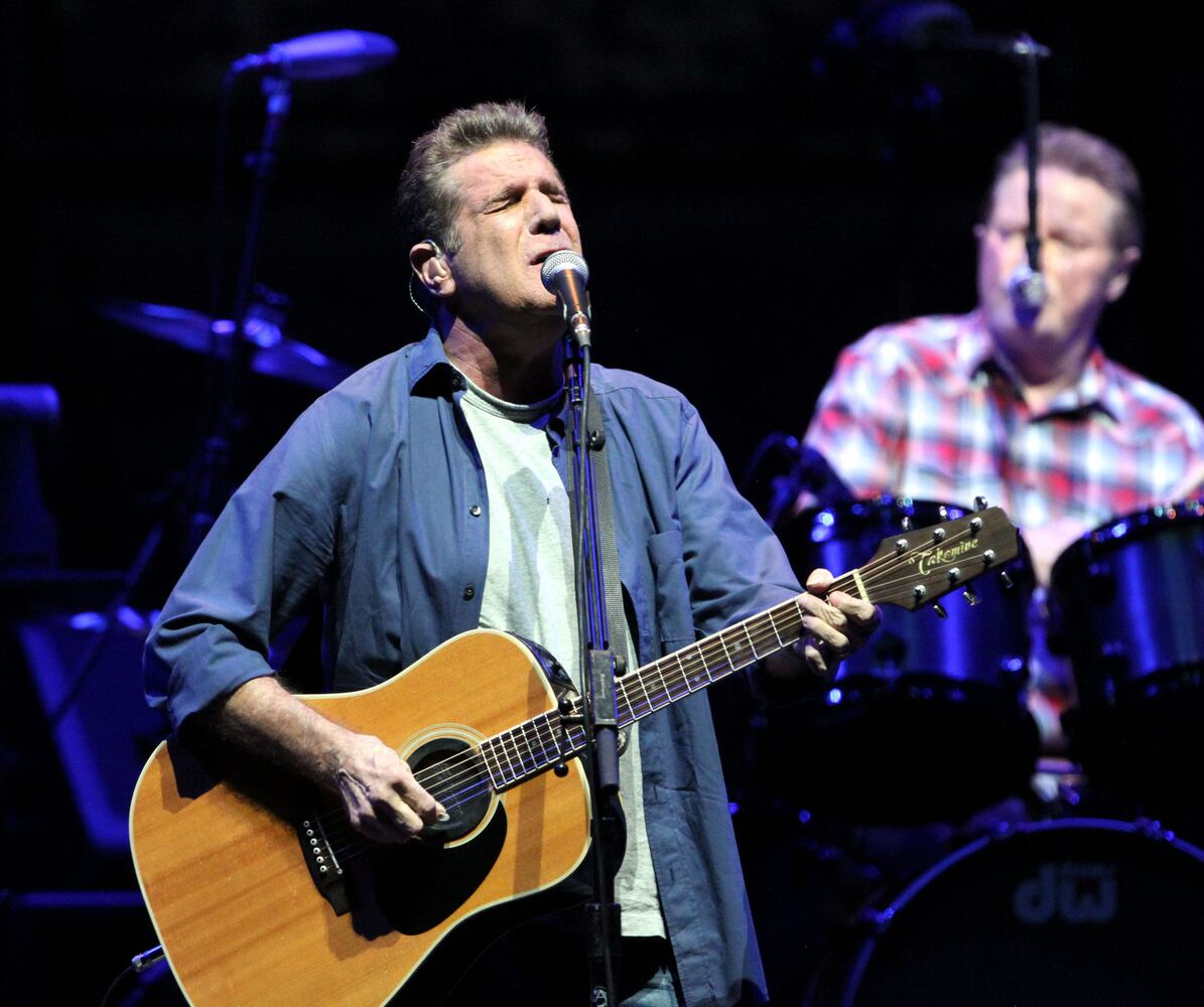 Don Henley & Co. play to sold-out crowd
