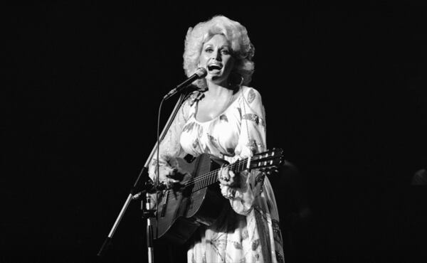 Dolly Parton performs in concert in Tokyo, July 30, 1979. (Tsugufumi Matsumoto/AP)