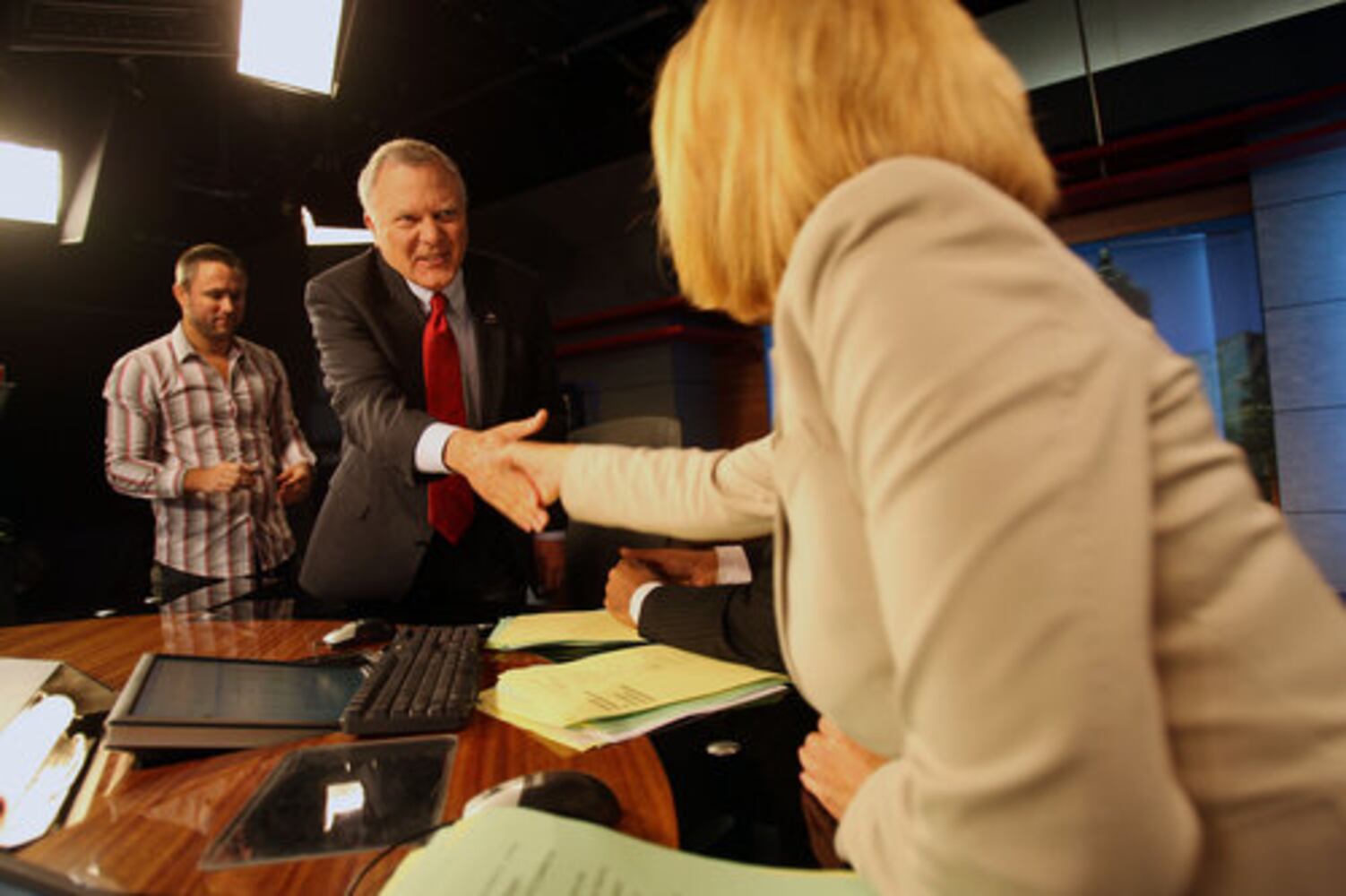 Candidates make morning rounds