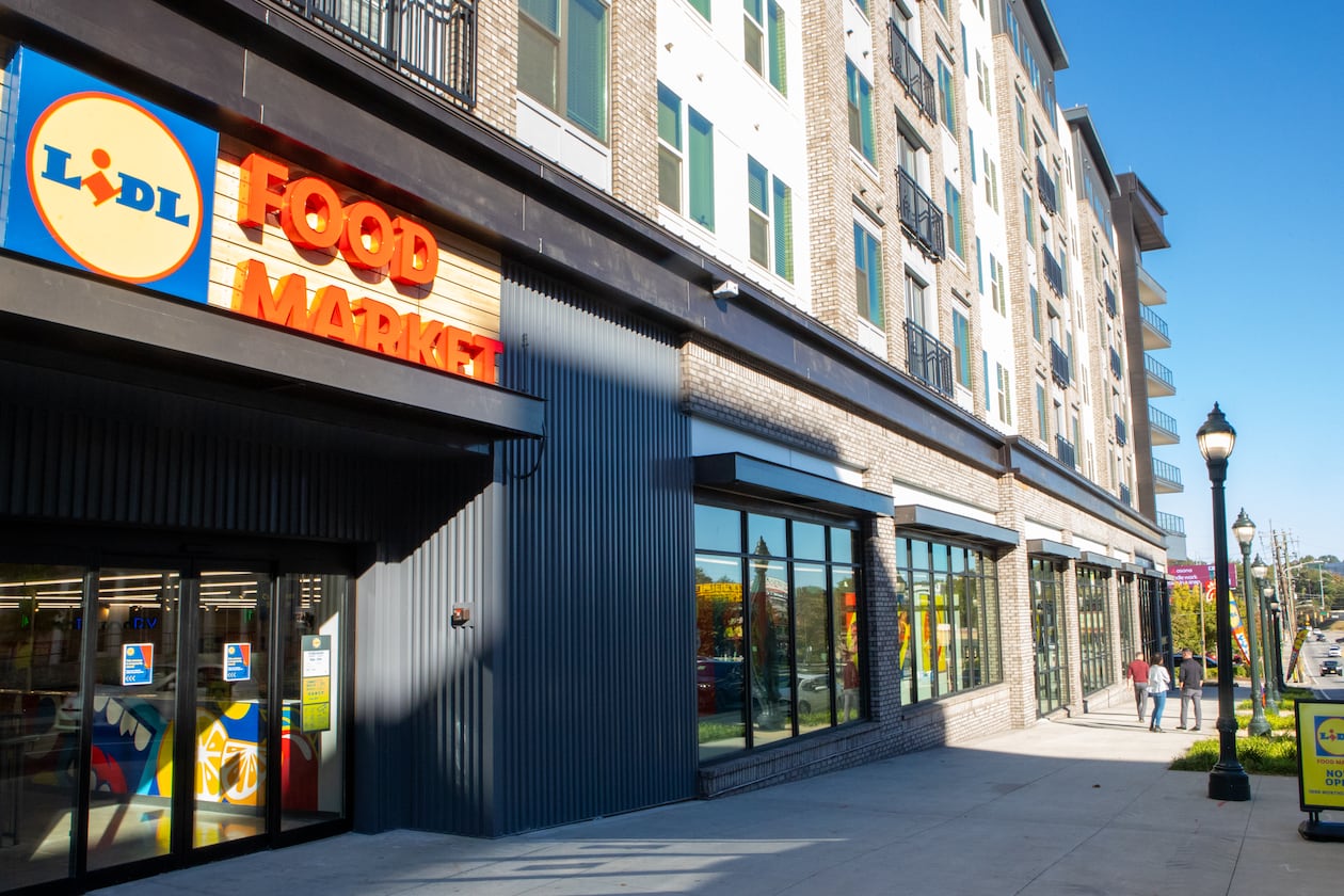 Lidl opened a new store in West Midtown on Wednesday, Oct 22, 2025. (Jenni Girtman for The Atlanta Journal-Constitution)