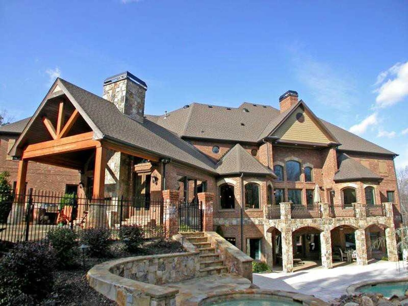 1855 Kathy Whitworth Drive, Braselton