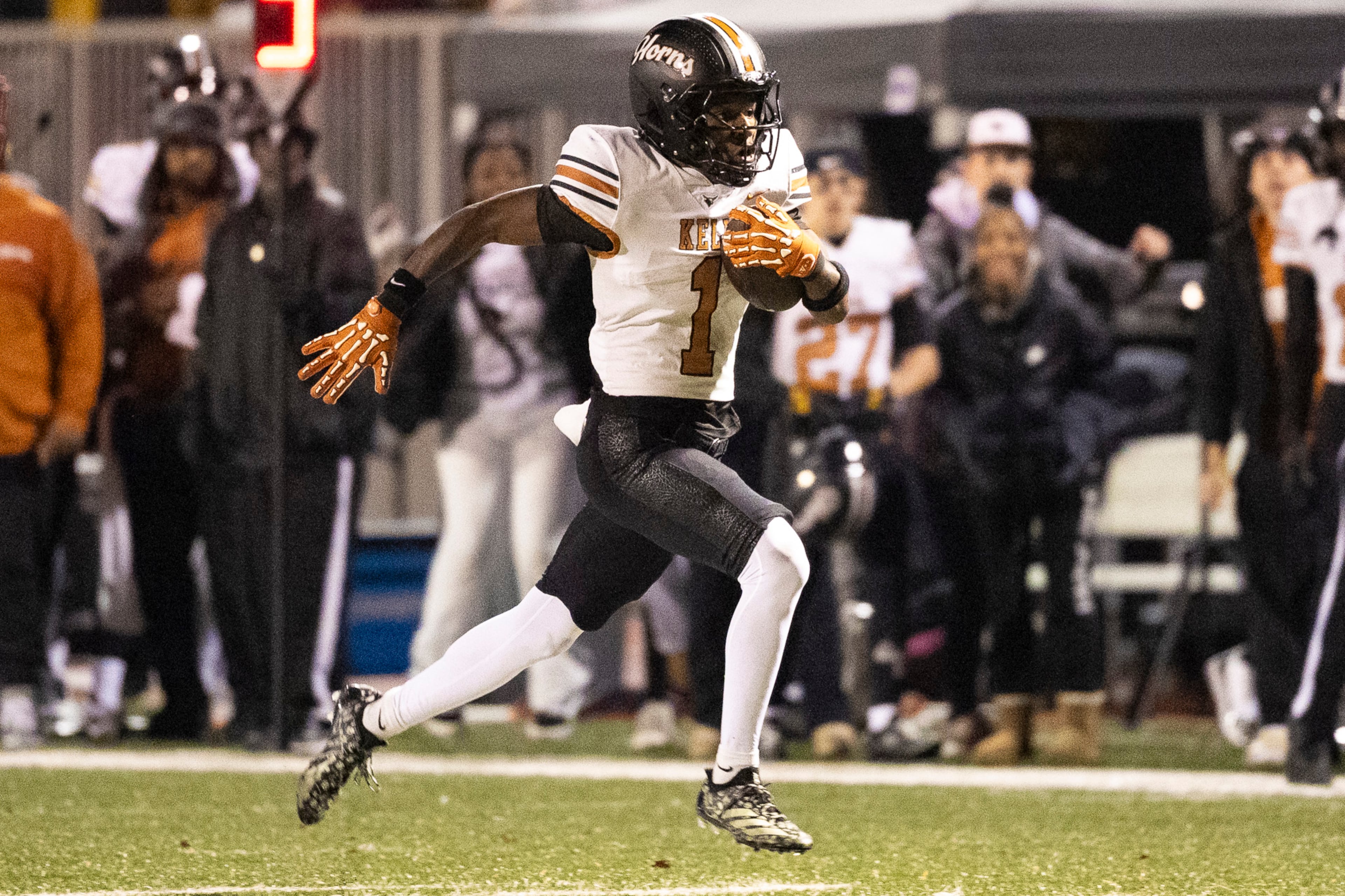 Kell linebacker Michael Domanik (1) runs with the ball during the first half of the class 4A semifinal against Creekside at Creekside High School in Fairburn, GA on Friday, December 5, 2025. (Oscar Guevara Saenz for the AJC)
