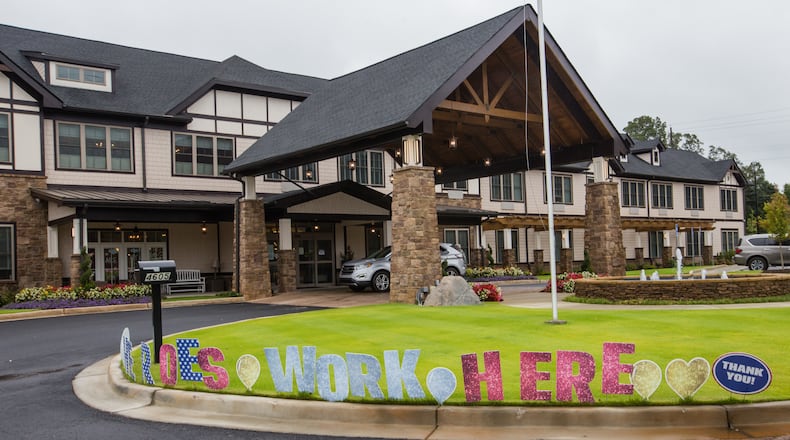 The Oaks nursing home facility in Douglasville. (Jenni Girtman for The Atlanta Journal-Constitution)