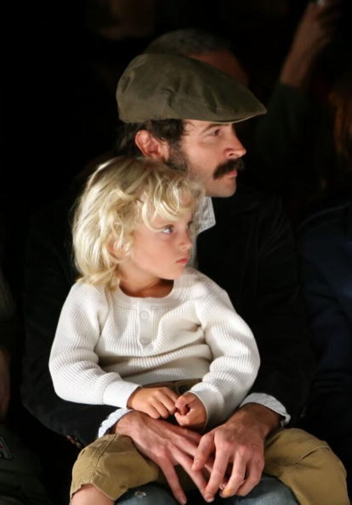 Jason Lee and son Pilot Inspektor