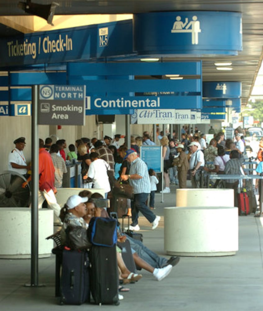 Storms strands hundreds at Hartsfield