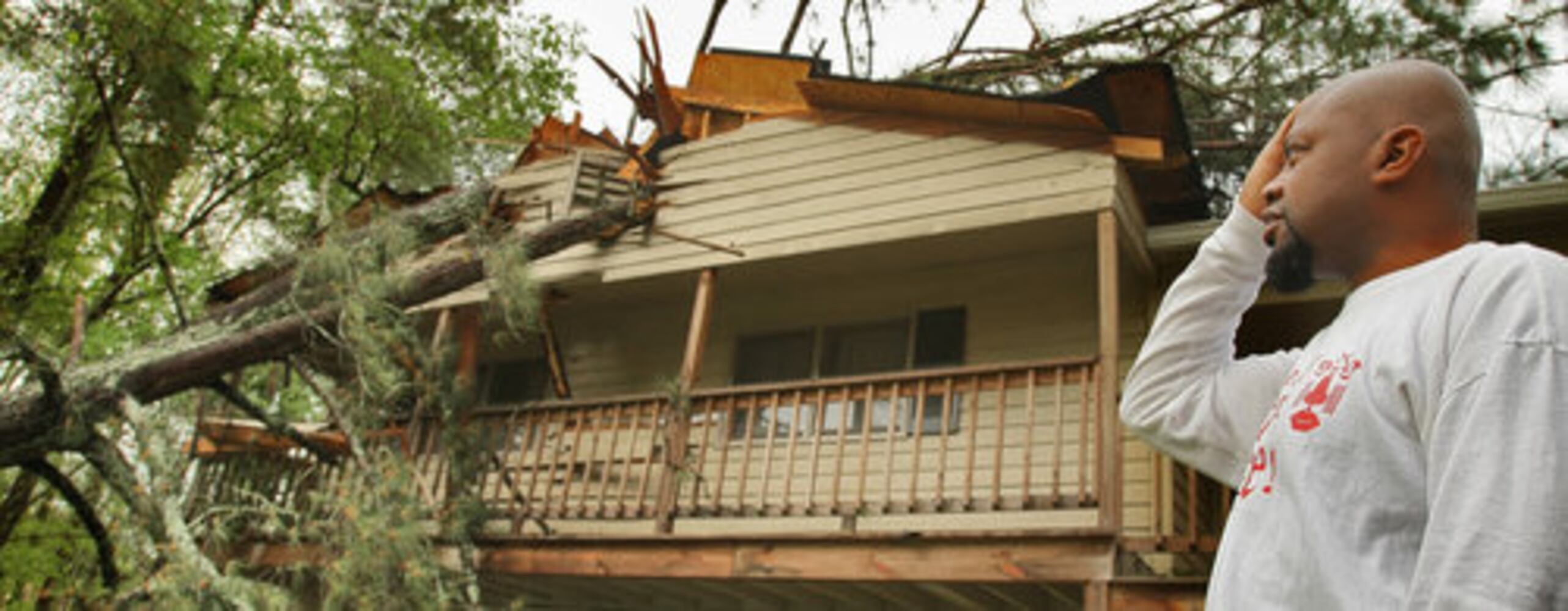 Storm sweeps through Woodstock