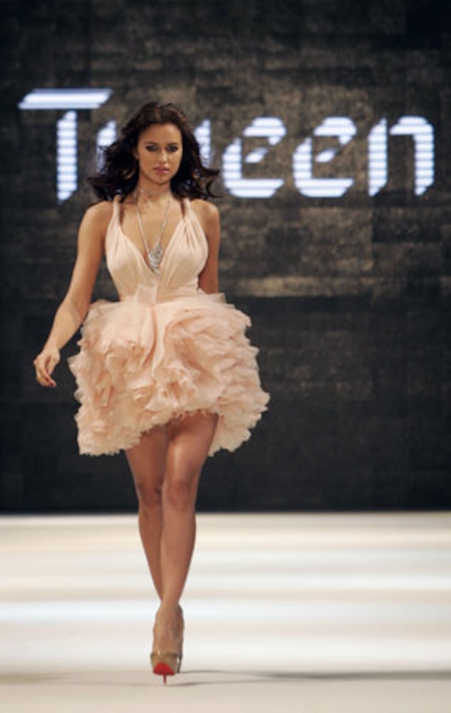 Irina Shayk: 2011 Sports Illustrated Swimsuit cover model