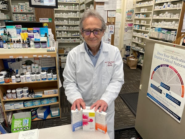 Pharmacist Ira Katz of Little Five Points Pharmacy in Atlanta. (Michael Scaturro / AJC)