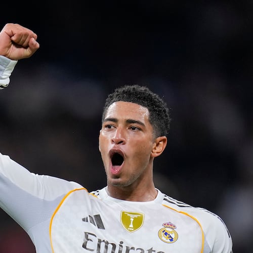 Real Madrid's Jude Bellingham celebrates after scoring his side's third goal during the Spanish La Liga soccer match between Real Madrid and Valencia in Madrid, Spain, Saturday, Nov. 1, 2025. (AP Photo/Manu Fernandez)