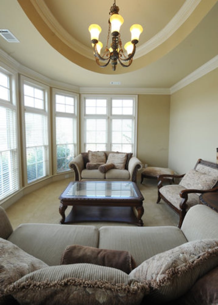 Michael Vick's former home ready for auction
