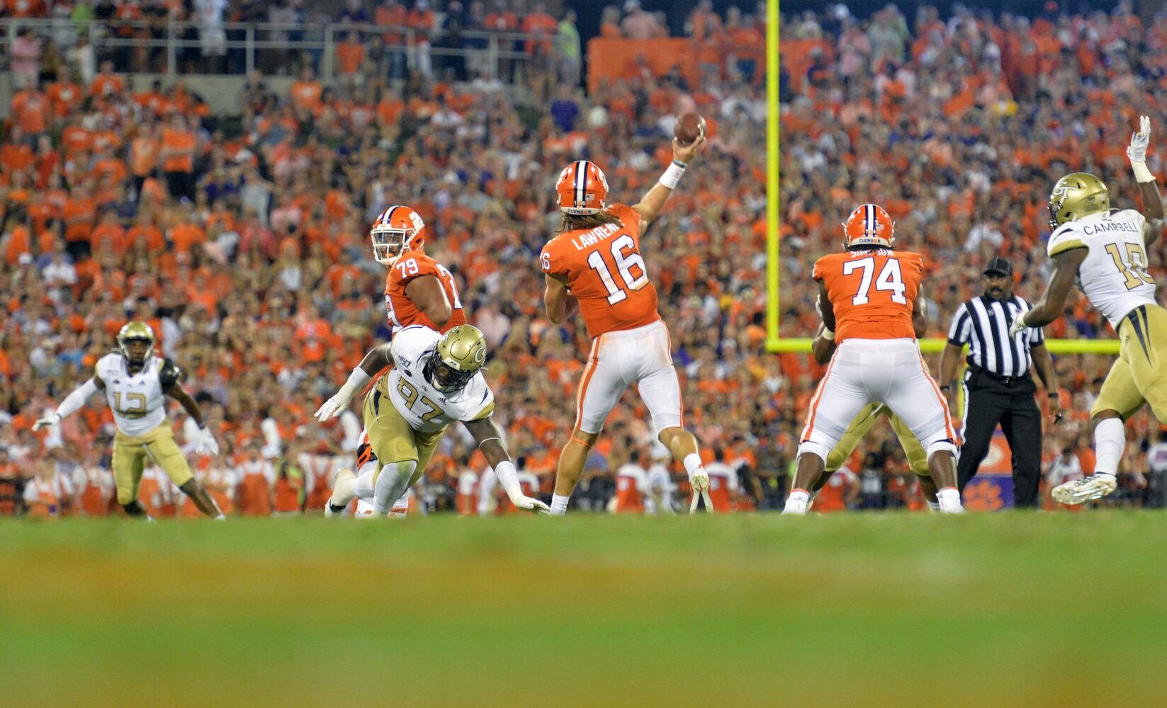 Photos: Jackets open season, battle Clemson