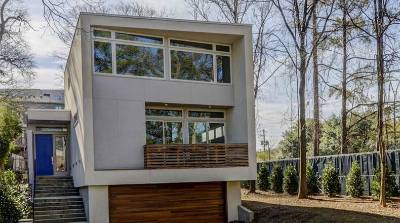 811 Belgrade Ave. NE