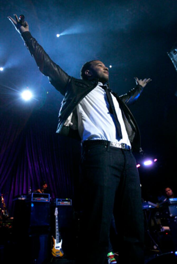 Black Eyed Peas stage benefit concert