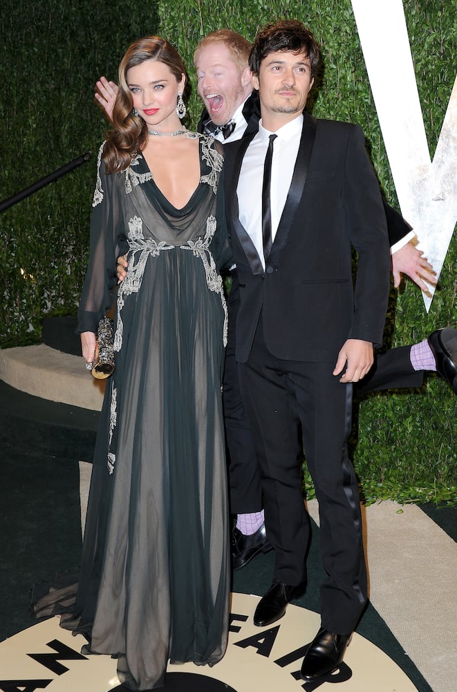 Jesse Tyler Ferguson photobombs Miranda Kerr and Orlando Bloom