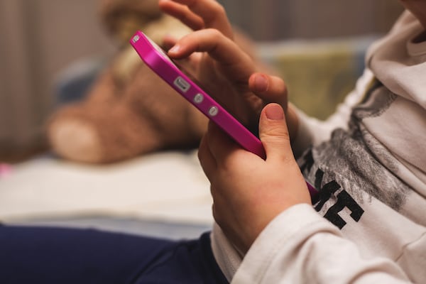Social media use can harm kids, but getting them to ease up is no easy (or easily agreed-upon) feat. 