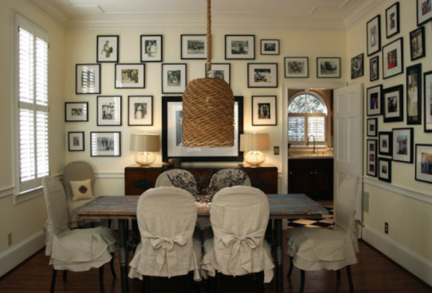 Latin family's mementos spice up home