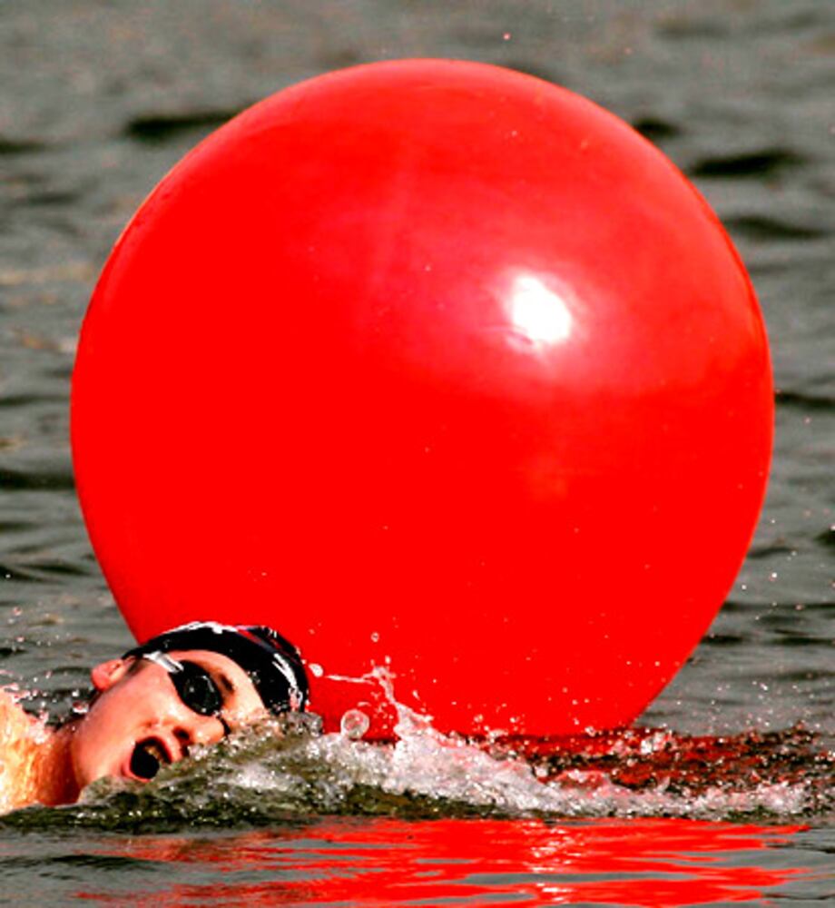 May 5, 2008: Today in Pictures