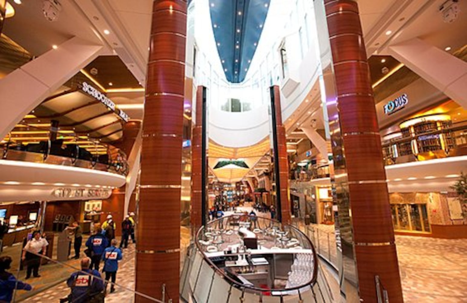 World's largest cruise ship: Allure of the seas