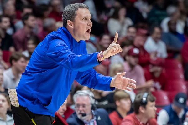 FILE - McNeese State head coach Will Wade signals to his players during the first half of an NCAA college basketball game against Alabama, Monday, Nov. 11, 2024, in Tuscaloosa, Ala. (AP Photo/Vasha Hunt, File)