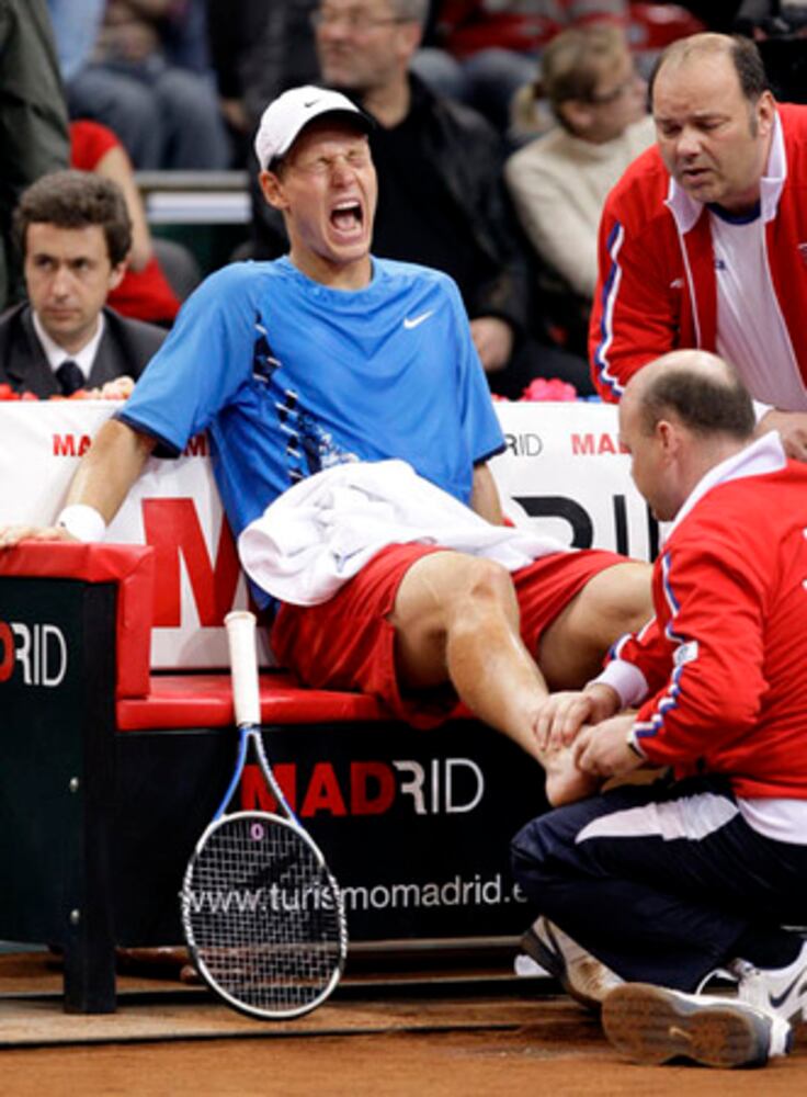 April 14, 2008: Today in Pictures