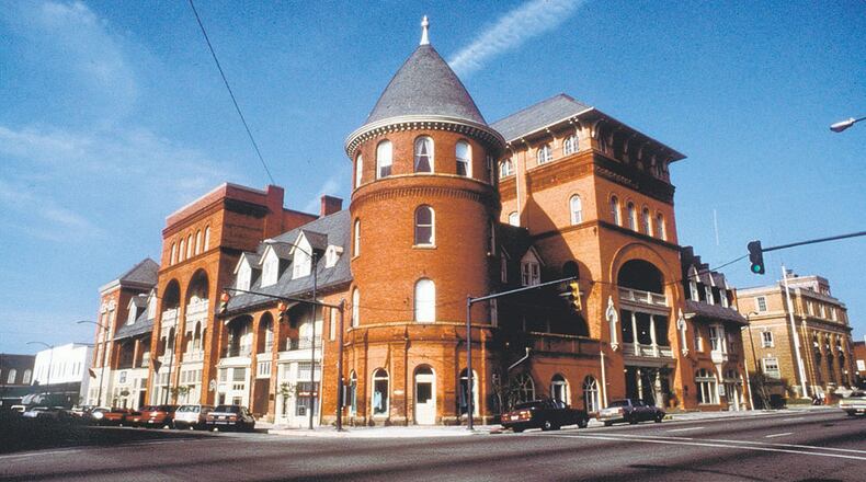 The architecture of the Windsor Hotel in Americus is reminiscent of a castle, with towers and turrets. Amelia's Restaurant and Floyd's Pub are located within the hotel.