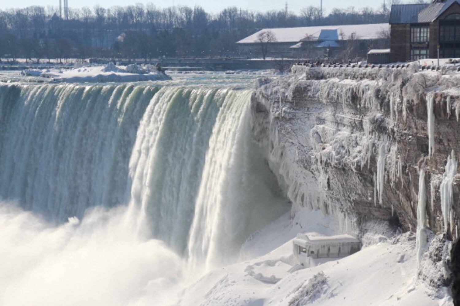 Niagara Falls Frozen