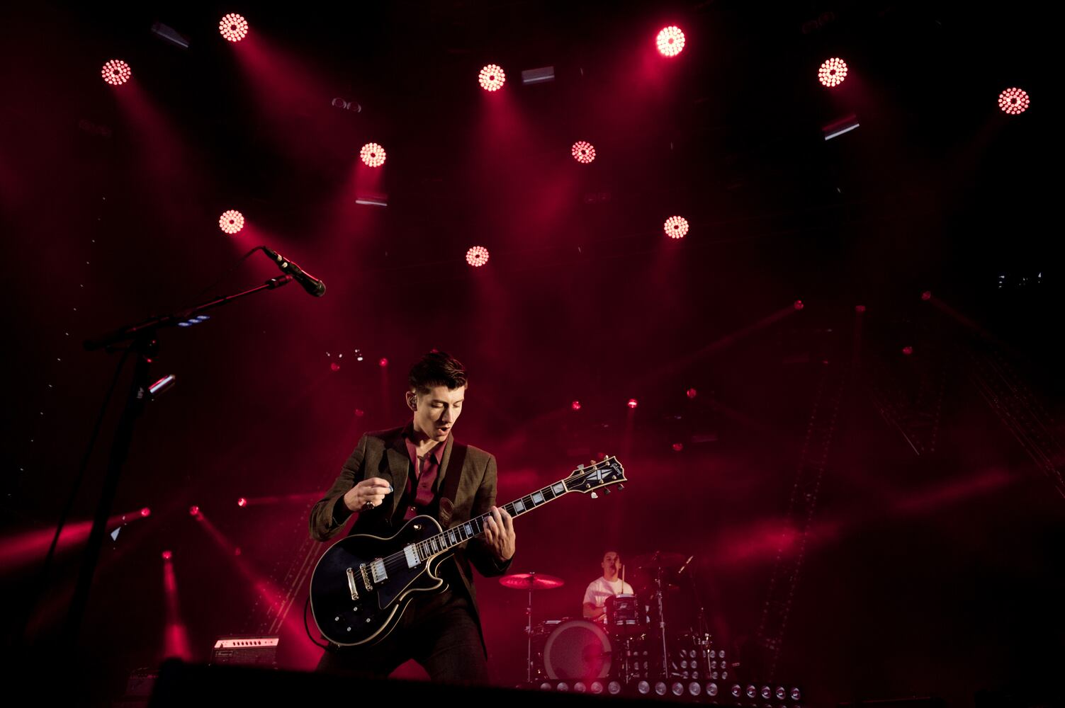 Red Hot Chili Peppers, Journey headline two-day show