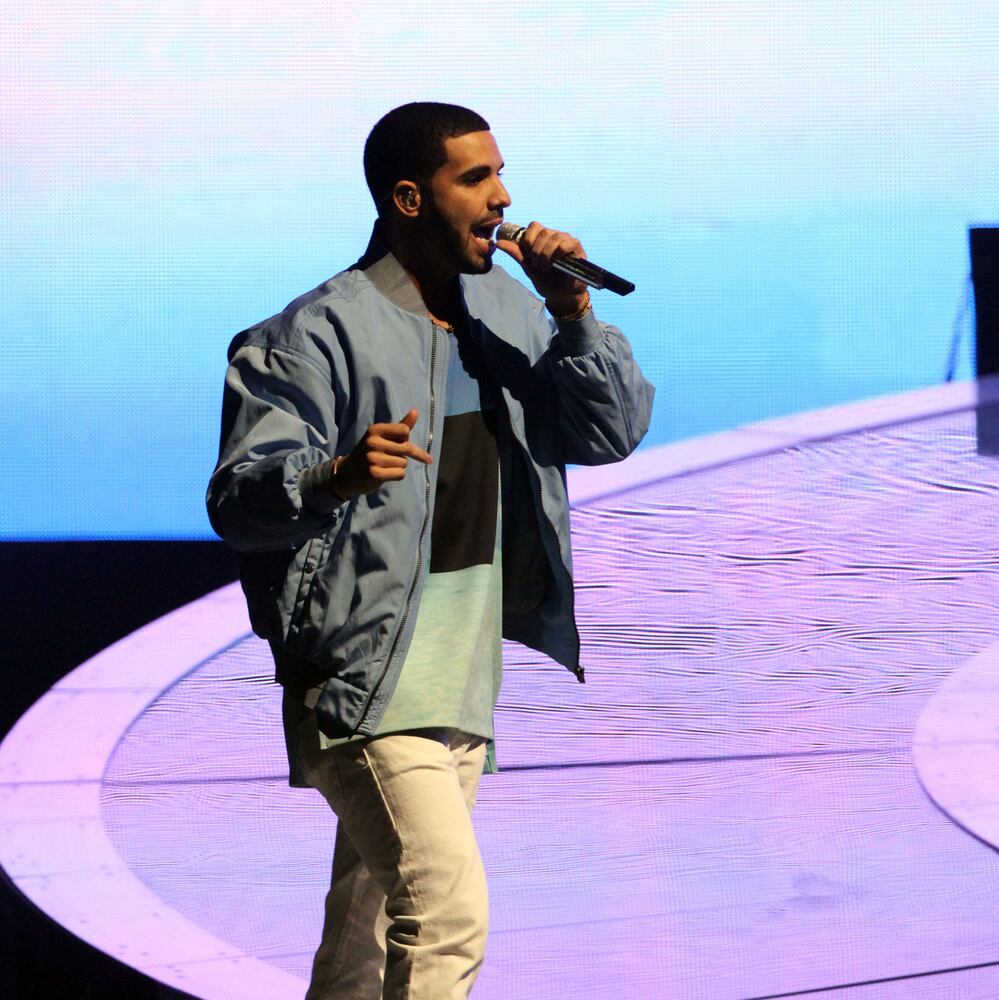Rapper performs to sold-out crowd in Atlanta