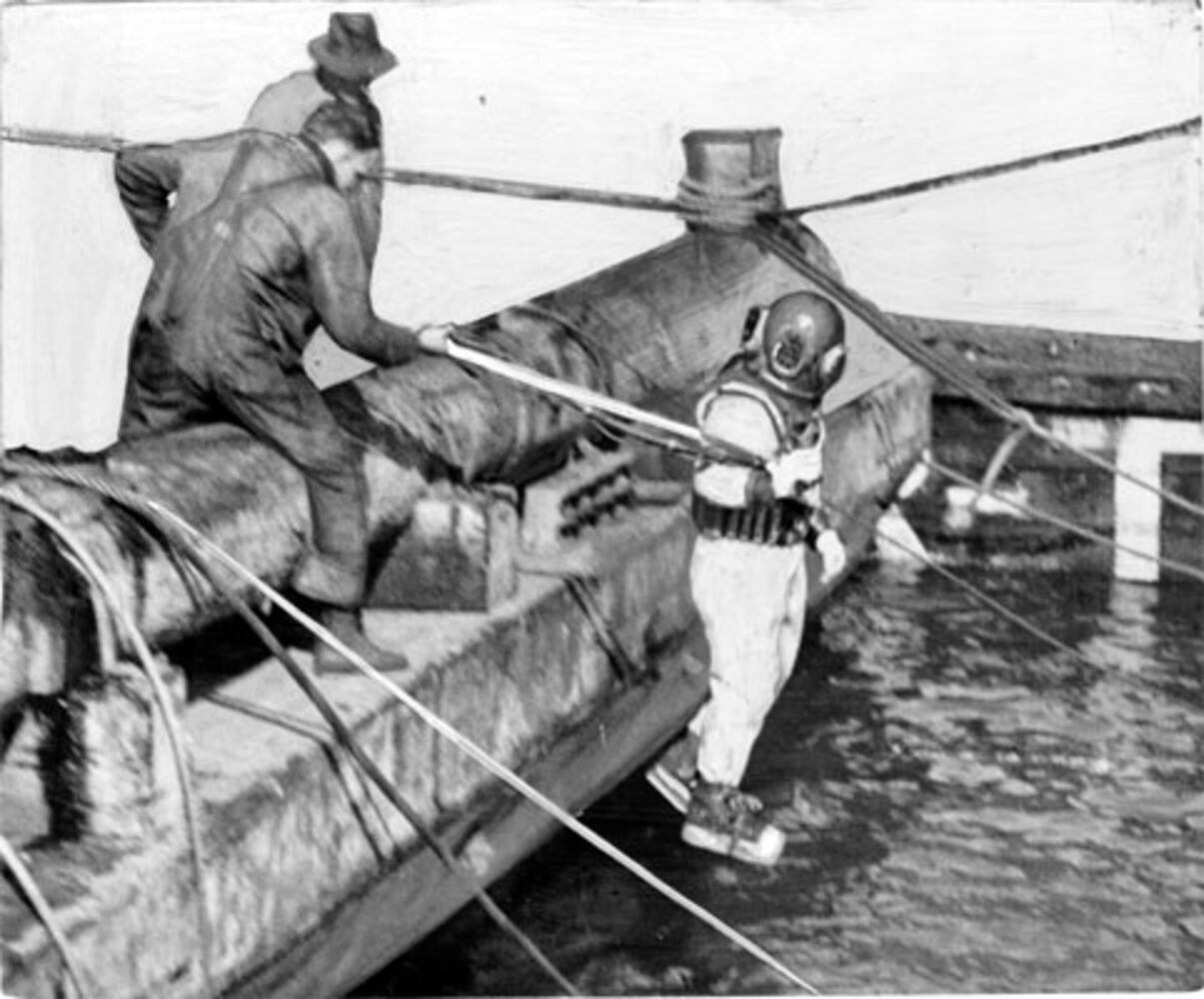 Just Underway: The early years of the Golden Gate Bridge construction
