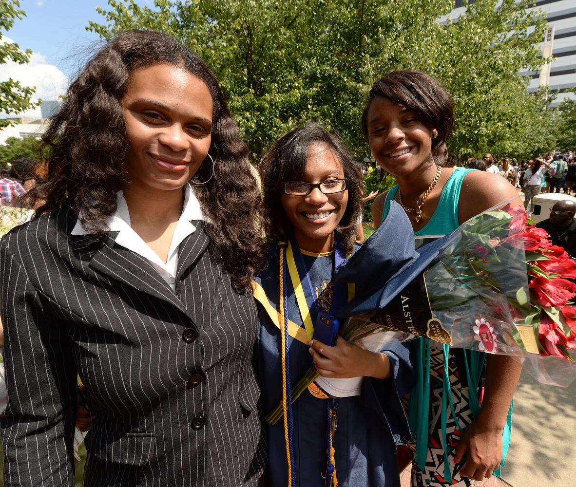 Chelesa Fearce, 17, achieved a 4.466 GPA and a SAT score of 1900.