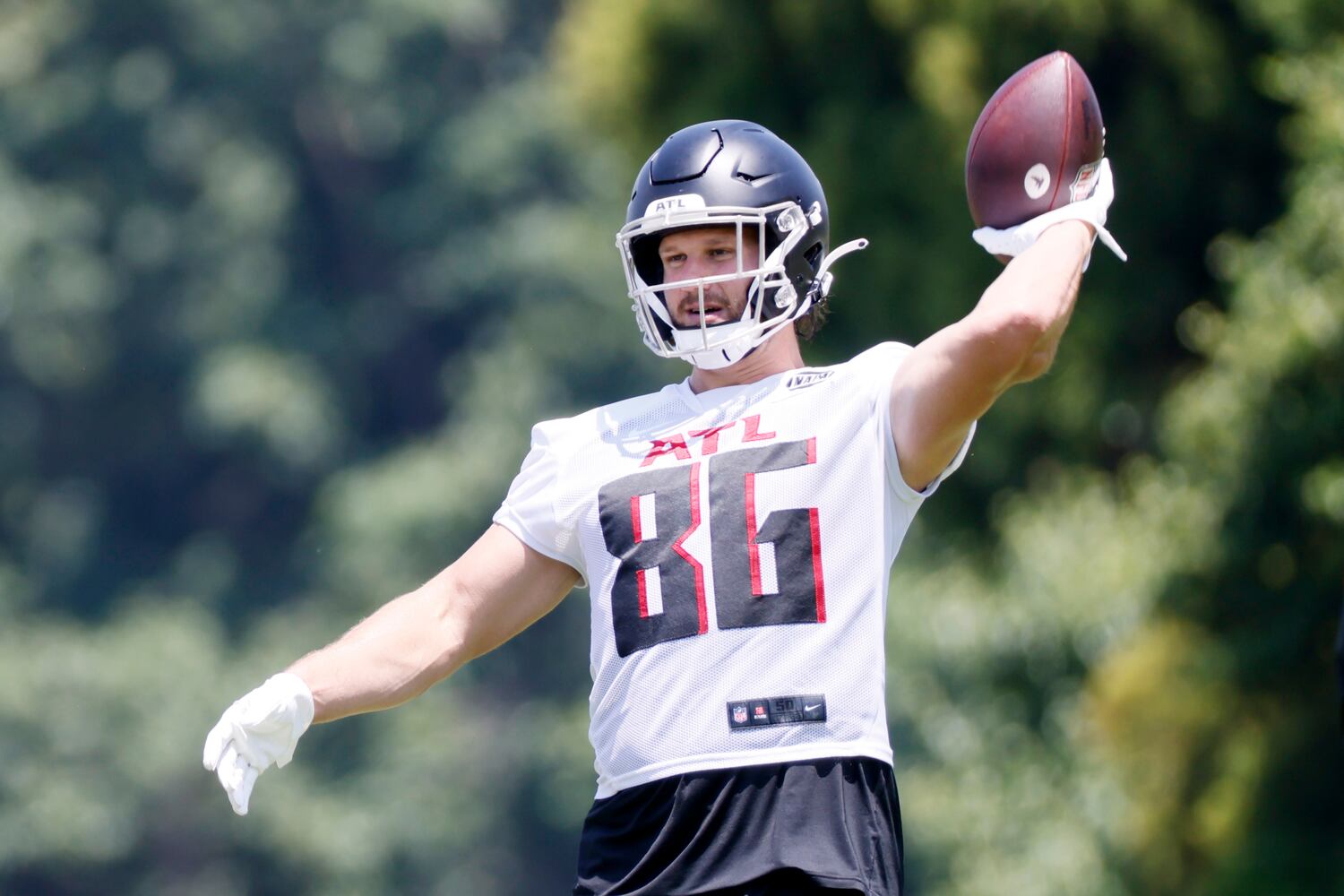 Falcons tight end Anthony Firkser (86) is shown during minicamp at the Atlanta Falcons Training Facility Wednesday, June 15, 2022, in Flowery Branch, Ga.  Miguel Martinez / miguel.martinezjimenez@ajc.com