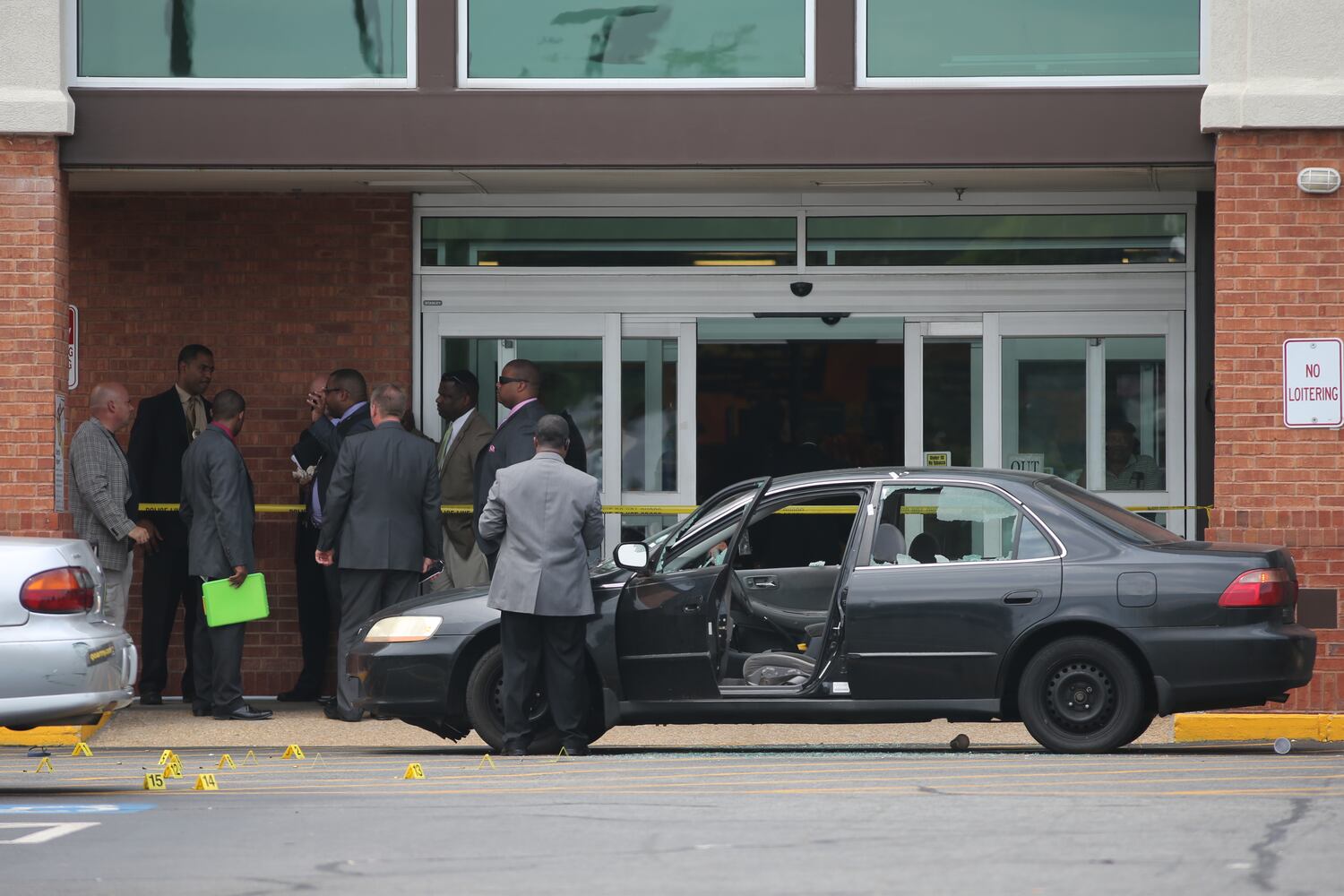 Child shot outside DeKalb Kroger