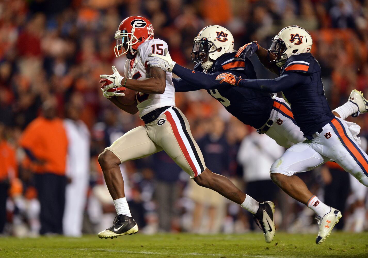 Dogs look to secure SEC East title