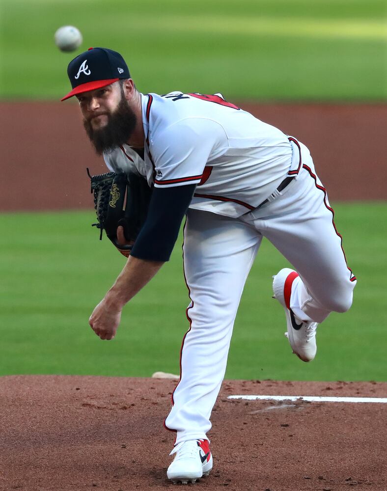 Photos: Braves open home series with the Phillies