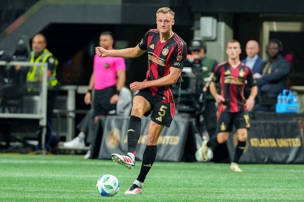 Five Stripes defender Stian Gregersen passes the ball during the first half of a soccer game against the New York City FC at Mercedes-Benz Stadium on Saturday, March 29, 2025, in Atlanta. (Jason Allen for the AJC)