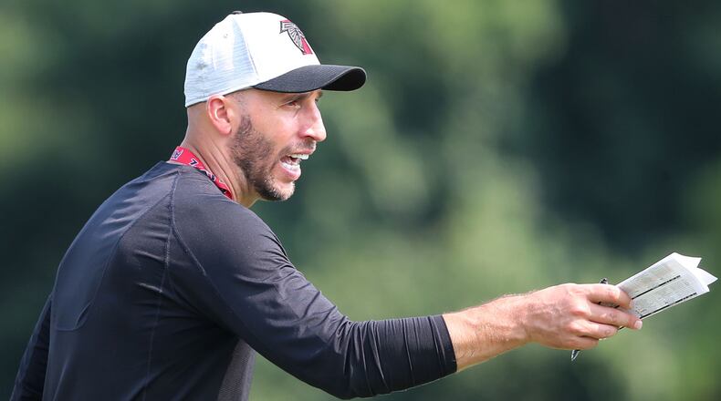 073121 Flowery Branch: Atlanta Falcons offensive coordinator Dave Ragone calls a play during the third day of training camp practice on Saturday, July 31, 2021, in Flowery Branch.   ���Curtis Compton / Curtis.Compton@ajc.com���