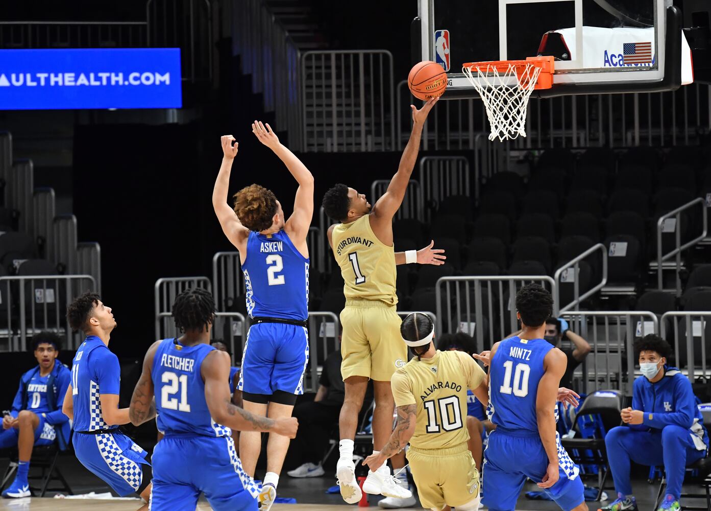 Georgia Tech vs Kentucky - Pit Boss Grills Holiday Hoopsgiving