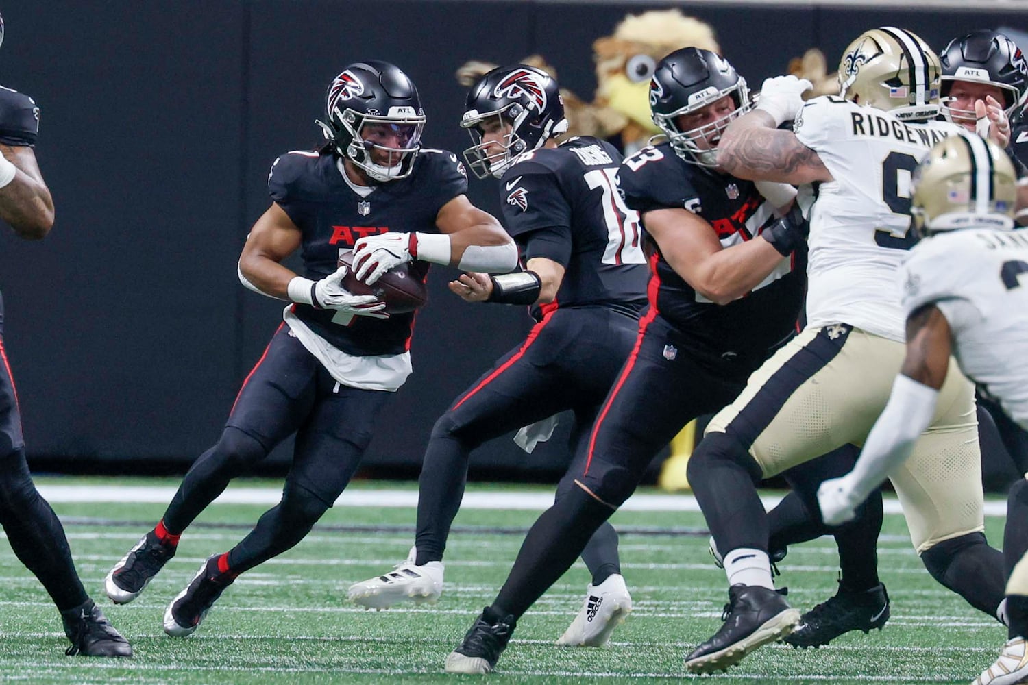 Atlanta Falcons, New Orleans Saints
