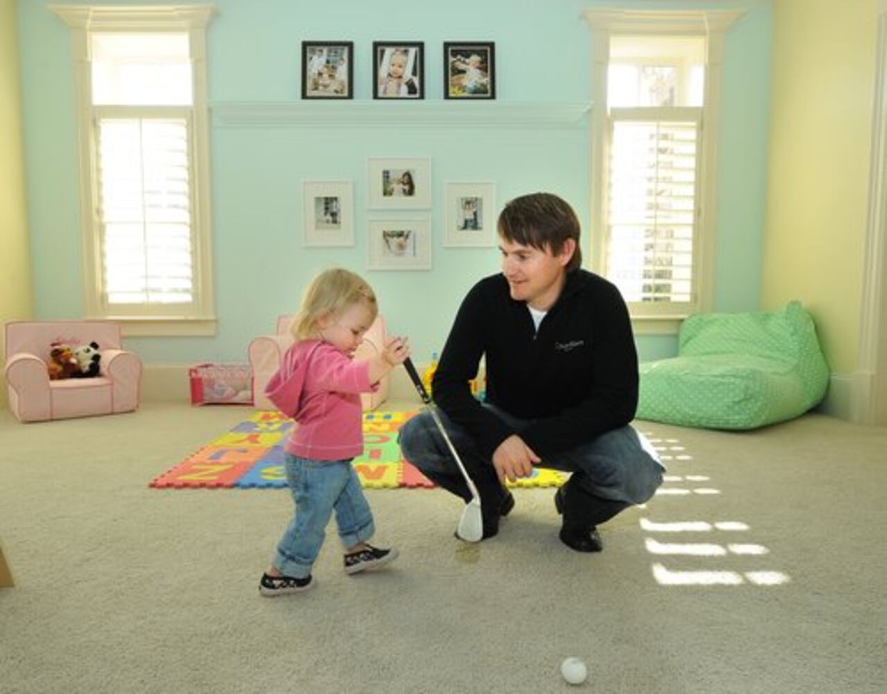 PGA golfer finds comfort off the course