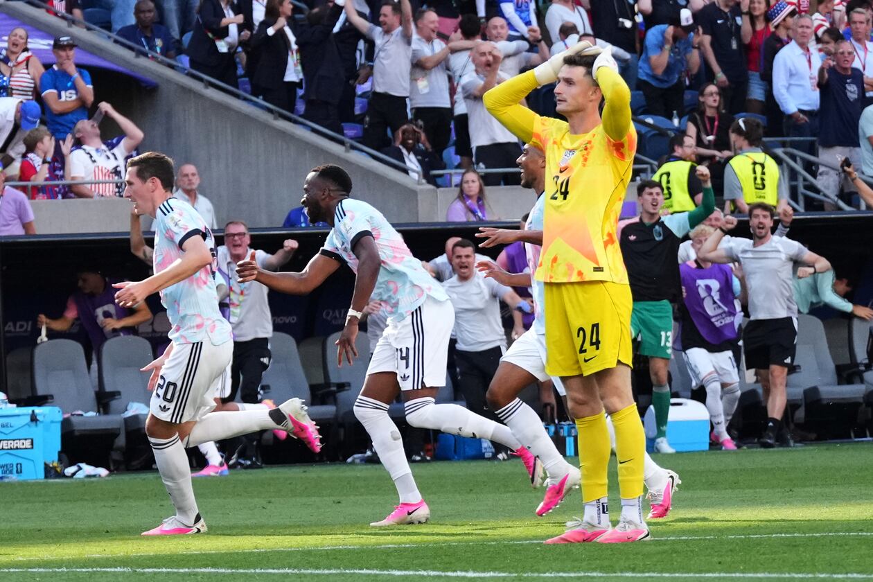 United States goalkeeper Matt Freese (24) reacts after Belgium scores their third goal during the World Cup round of 16 soccer match in Seattle, Monday, July 6, 2026. (AP Photo/Ted S. Warren)