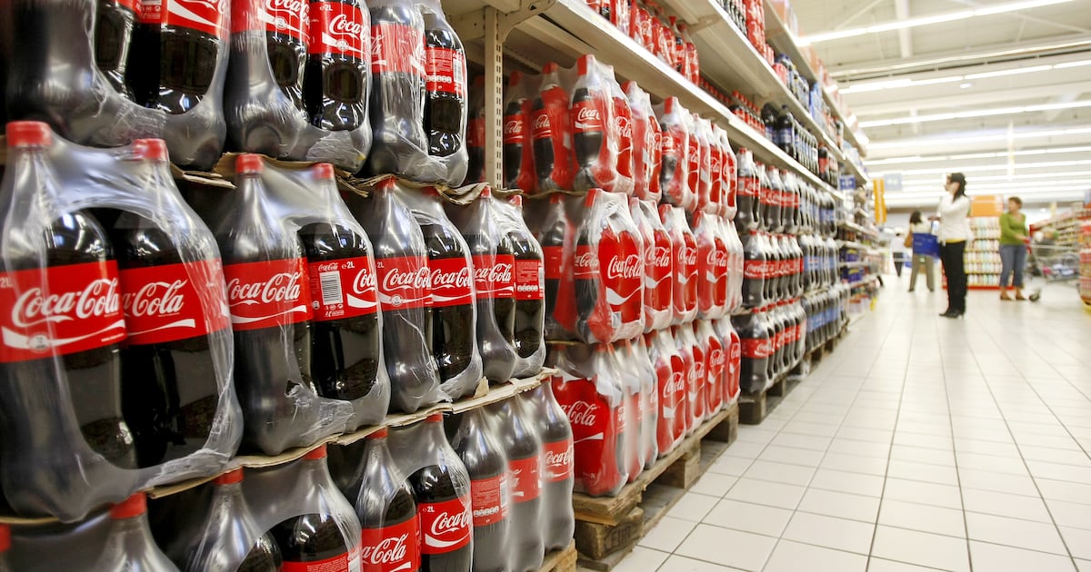 Trump says Coca-Cola will use cane sugar in its sodas - AJC.com